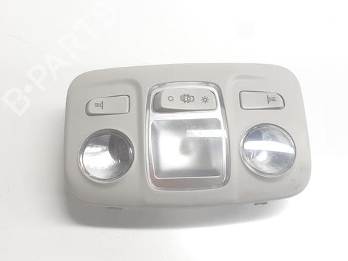 interior-roof-light-toyota-proace-city-verso-mpv-bky_-2019-31792521 main image