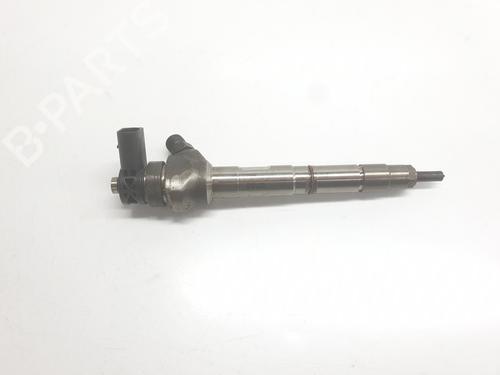 Used Injector AUDI Q3 (8UB, 8UG) 2.0 TDI (150 hp) 31589843