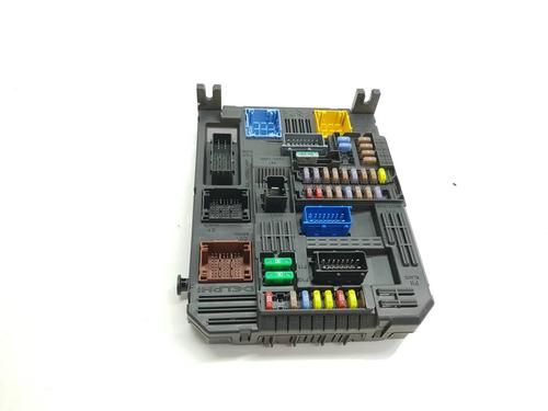 Fuse box CITROËN C3 III (SX) 1.2 VTi 82 | BP38563089E1 - Image 4