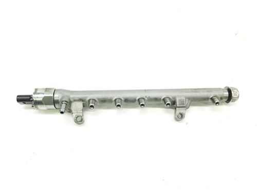 Used Injection rail Injection rail VW GOLF VI (5K1) 1.6 TDI (105 hp) 35785249 35785249