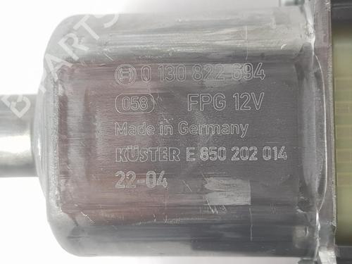 Right rear window motor SEAT IBIZA V (KJ1, KJG) 1.0 TSI | BP13757956E22 