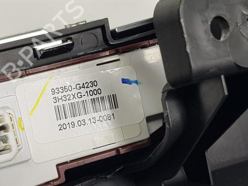 Armrest / Center console HYUNDAI i30 Estate (PDE) 1.0 T-GDI | BP10628761I20 