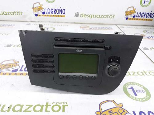 Used Radio SEAT LEON (1P1) 1.9 TDI (105 hp) 1933145