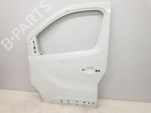 Used Left front door RENAULT TRAFIC III Van (FG_) 1.6 dCi 140 (FGMA, FGMC) (140 hp) 30682047