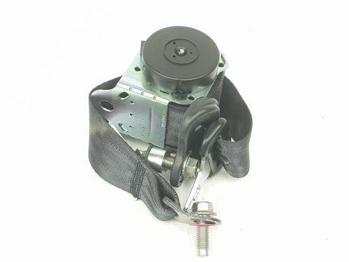 Used Rear right seatbelt NISSAN JUKE (F15) 1.2 DIG-T (115 hp) 8683762