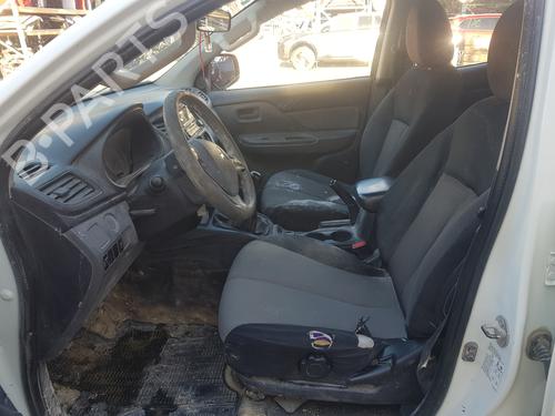 Right front window switch MITSUBISHI L200 / TRITON (KJ_, KK_, KL_) 2.4 DI-D 4WD (KJ0T) | BP32521664I26 - Image 10