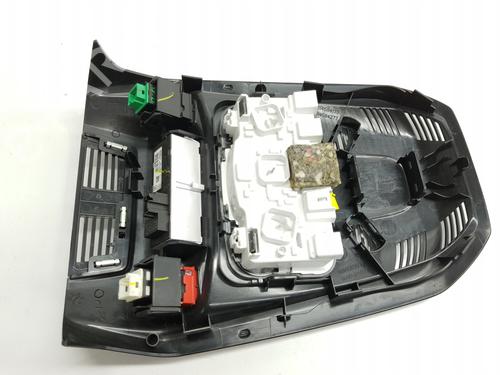 Interior roof light PEUGEOT 3008 II SUV (MC_, MR_, MJ_, M4_) 1.5 BlueHDi 130 | BP26973868I8