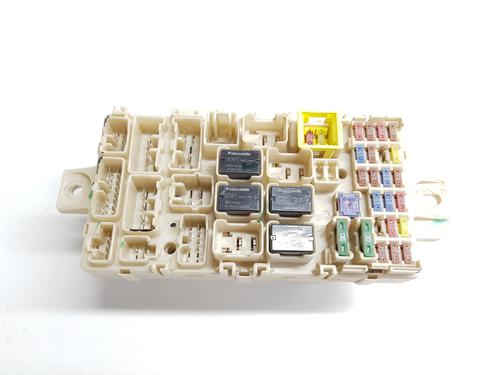 Fuse box MITSUBISHI L200 / TRITON (KJ_, KK_, KL_) 2.2 DI-D 4WD | BP29755647E1