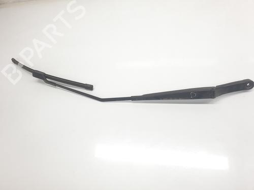 Used Front windshield wiper arm CUPRA FORMENTOR (KM7, KMP) 1.5 TSI (150 hp) 28590640