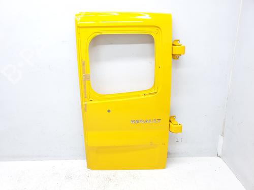 Used Right rear door RENAULT TRAFIC III Bus (JG_) [2014-2025]  21003371
