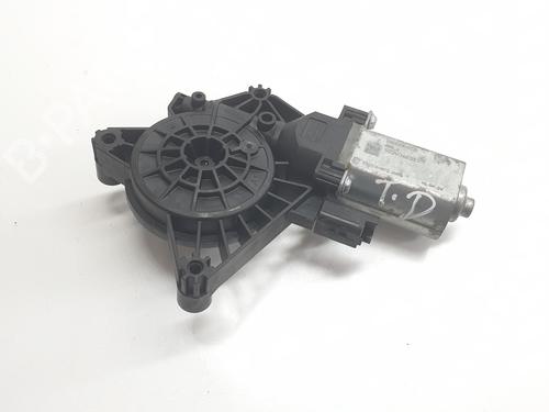 Used Right rear window motor OPEL ASTRA L Sports Tourer (O5) 1.2 (FRHNSL, FRHNSR) (131 hp) 24238681