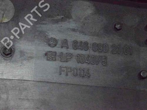 Air filter box MERCEDES-BENZ E-CLASS (W211) E 220 CDI (211.008) | BP14117931M87 