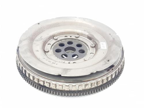 Schwungrad für MERCEDES-BENZ A-CLASS Saloon (V177) A 180 d (177.103) (116 hp) 32323595