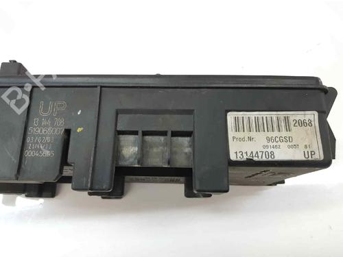 Fuse box OPEL VECTRA C (Z02) 2.2 DTI 16V (F69) | BP5847166E1 