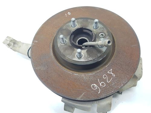 Used Left front steering knuckle Left front steering knuckle LAND ROVER RANGE ROVER SPORT II (L494) 3.0 TDV6 4x4 (258 hp) 33676903 33676903