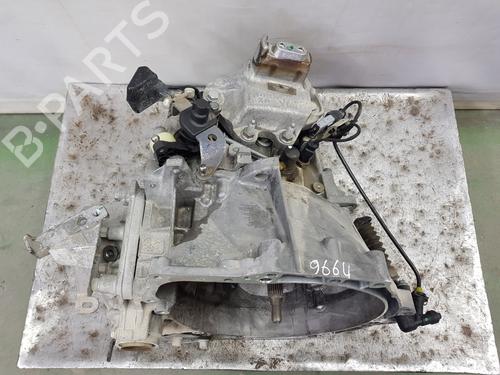 Gearbox PEUGEOT EXPERT Van (V_) | BP33208067M3 - Image 4