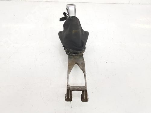 Used Gear lever BMW 1 (E87) 118 d (143 hp) 8645607