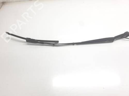 Used Front windshield wiper arm OPEL ASTRA L Sports Tourer (OV5) 1.2 (FRHNPJ) (110 hp) 31094098