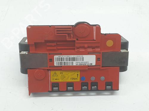 Used Fuse box BMW 3 Touring (E91) 320 d (177 hp) 10015308