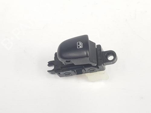 Used Left rear window switch RENAULT KADJAR (HA_, HL_) 1.2 TCe 130 (HLMR) (130 hp) 10236297