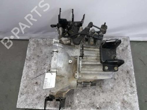 Used Gearbox HYUNDAI TUCSON (JM) 2.0 CRDi (113 hp) 3654776