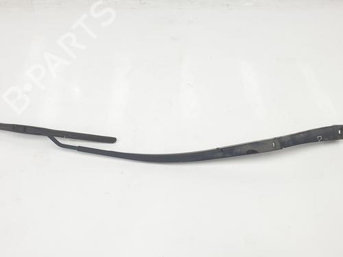 Used Front windshield wiper arm KIA RIO IV (YB, SC, FB) [2017-2025]  19105241