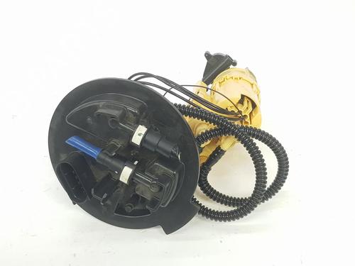 Used Fuel pump MERCEDES-BENZ C-CLASS (W205) C 220 BlueTEC / d (205.002, 205.004) (170 hp) 10937215
