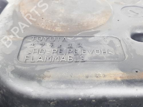 Fuel tank TOYOTA LAND CRUISER PRADO (_J12_) 3.0 D-4D (KDJ120, KDJ125) | BP15777805C62