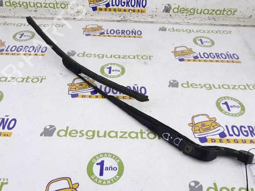 Front windshield wiper arm LAND ROVER RANGE ROVER SPORT I (L320) 2.7 D 4x4 | BP3660813C143 