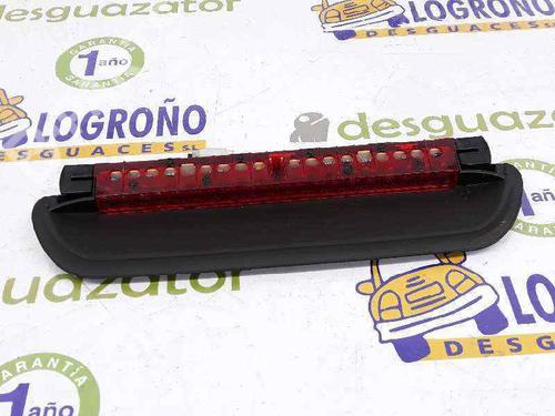 third-brake-light-bmw-3-e90-318-d-63257145519-63257145519-2004-2005-2006-2007-2008-2009-2010-2011-2012-10976239 main image