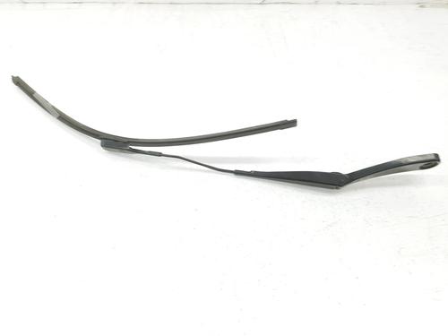 Used Front windshield wiper arm BMW X1 (F48) sDrive 16 d (116 hp) 11767791