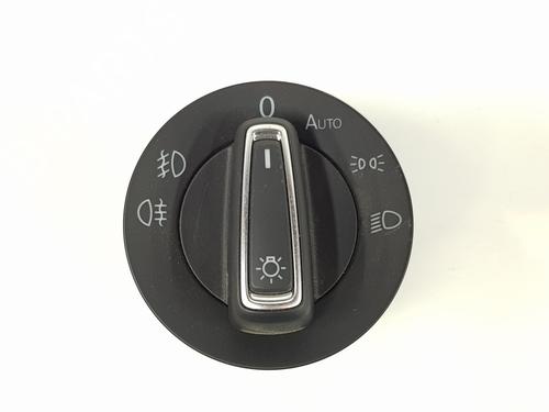 Used Headlight switch VW GOLF VII (5G1, BQ1, BE1, BE2) 1.5 TSI (130 hp) 19092941