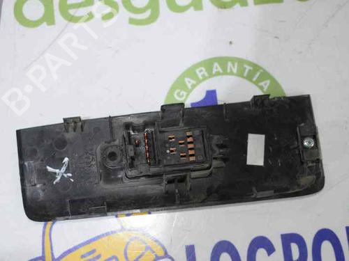 Left rear window switch NISSAN NAVARA NP300 (D40) 2.5 dCi 4WD | BP1365058I29 