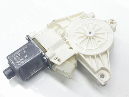 Rudehejsemotor bagstkærm venstre MERCEDES-BENZ E-CLASS (W212) E 200 CDI / BlueTEC (212.005, 212.006) (136 hp) 17741765