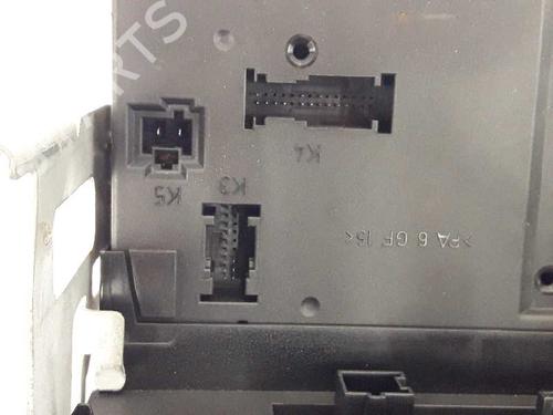 Fuse box MERCEDES-BENZ S-CLASS (W221, V221) S 320 CDI (221.022, 221.122) | BP4615268E1 