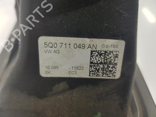 Gear lever SEAT LEON (5F1) 1.2 TSI | BP7418793M90 