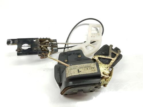 Rear right lock KIA SPORTAGE II (JE_, KM_) 2.0 CRDi 4WD | BP16574085C99