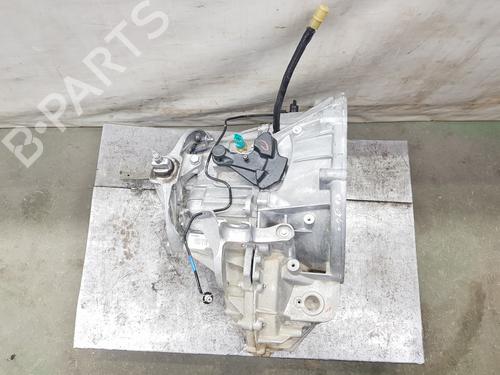 Used Gearbox Gearbox RENAULT TRAFIC III Bus (JG_) 2.0 dCi 110 (JGMW) (110 hp) 34699252 34699252