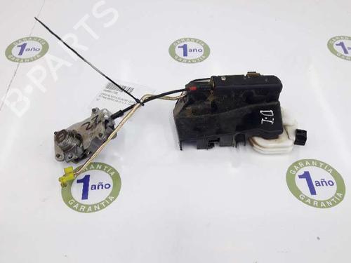 Used Front left lock MITSUBISHI PAJERO III (V7_W, V6_W) 3.2 Di-D (V68W, V78W) (165 hp) 4670689