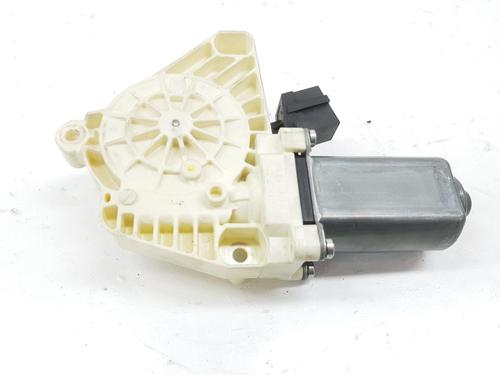 Used Right rear window motor MERCEDES-BENZ S-CLASS (W221, V221) S 320 CDI (221.022, 221.122) (235 hp) 10213098
