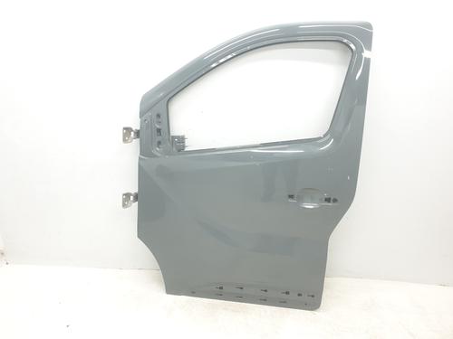 Used Left front door RENAULT TRAFIC III Van (FG_) 1.6 dCi 140 (FGMA, FGMC) (140 hp) 29915231