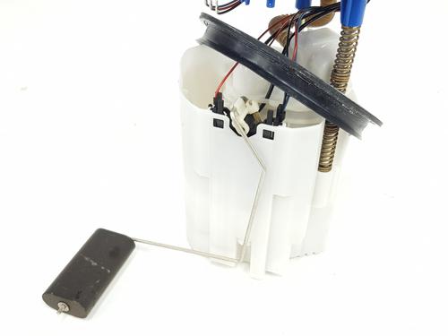 Fuel pump VW TOURAN (5T1) 1.5 TSI | BP37477392M76 - Image 2