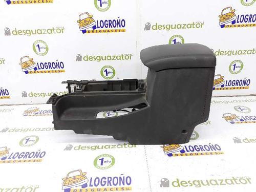 Armrest / Center console NISSAN NP300 NAVARA (D40) 2.5 dCi 4WD (D40TT, D40T, D40M, D40BB) (190 hp) 7895956