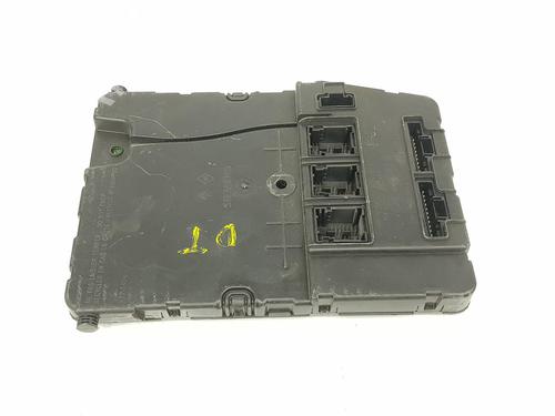 Used Fuse box RENAULT GRAND SCÉNIC II (JM0/1_) 1.9 dCi (JM14) (131 hp) 8391696