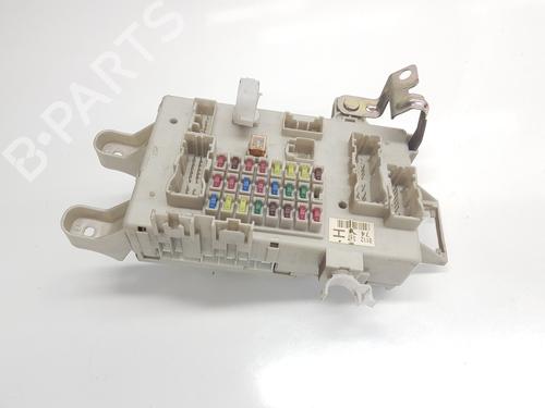 Used Fuse box TOYOTA LAND CRUISER PRADO (_J12_) 3.0 D-4D (KDJ120, KDJ125) (166 hp) 21043677