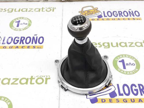 Shift knob AUDI TT (8J3) 2.0 TFSI 8J0711113F | 8J0711113F | TIENE DESGASTE  VER FOTOS |