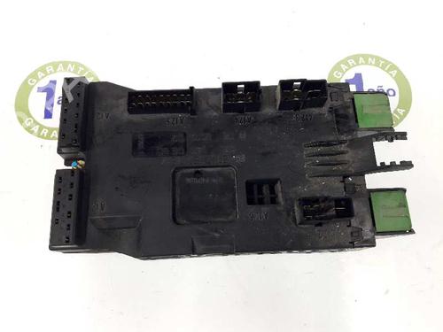 Used Fuse box MERCEDES-BENZ VITO Van (W638) 112 CDI 2.2 (638.094) (122 hp) 4627556