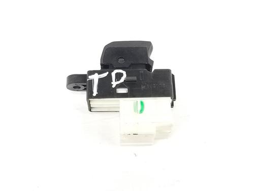 Used Right rear window switch Right rear window switch SUZUKI SX4 S-Cross (JY) 1.6 DDiS (AKK 416D) (120 hp) 5882608 5882608