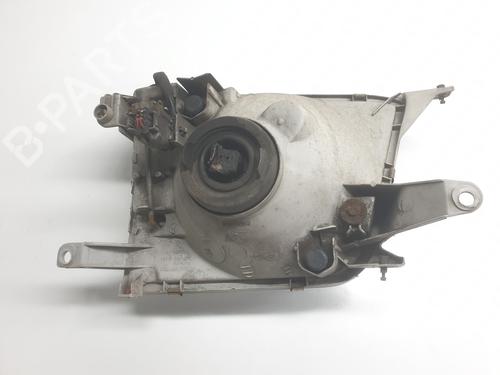 Right headlight TOYOTA LAND CRUISER 90 (_J9_) 3.0 TD (KZJ90_, KZJ95_, KZJ90R, KZJ95R, KZJ90W, KZJ95W) | BP31069558C29 