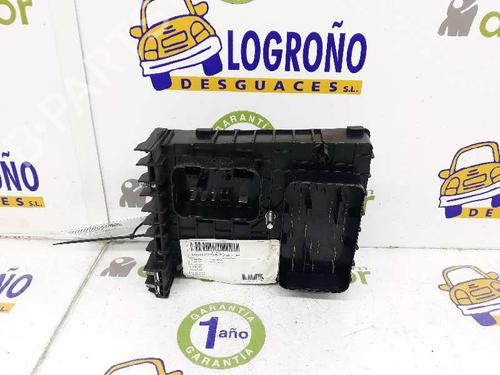Used Fuse box VW GOLF V (1K1) [2003-2010]  1327815